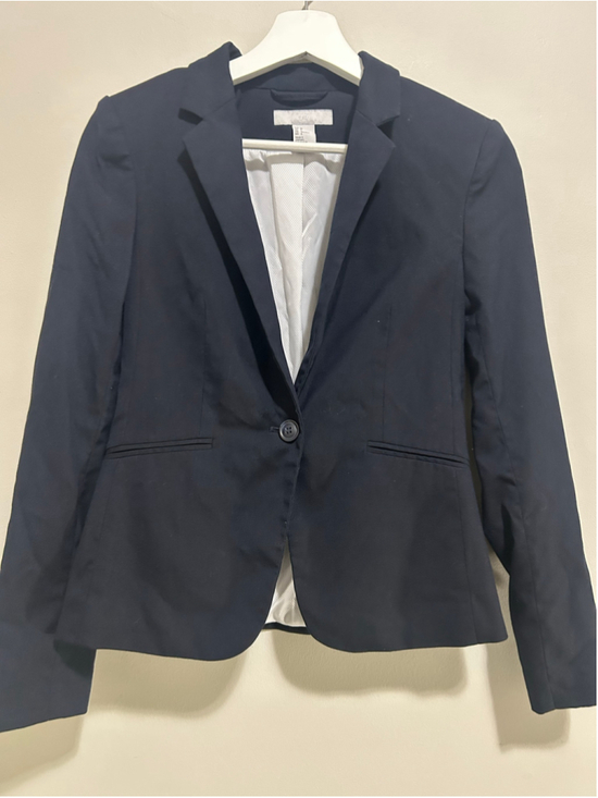 Jackets & Blazers - Women’s Navy Blue Blazer Size 6